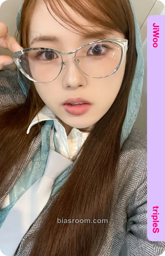 Jiwoo SecretHimitsuBimil Photocard - tripleS - tripleS K-pop photocard