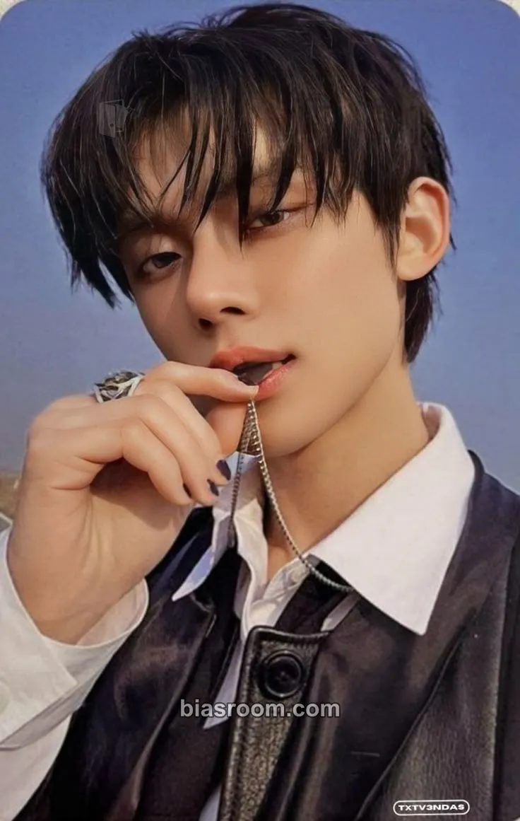 Yeonjun Minisode 3: Tomorrow Photocard - TOMORROW X TOGETHER - TOMORROW X TOGETHER K-pop photocard