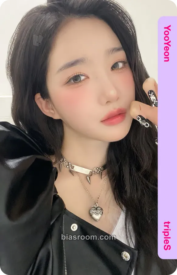 Yooyeon SecretHimitsuBimil Photocard - tripleS - tripleS K-pop photocard