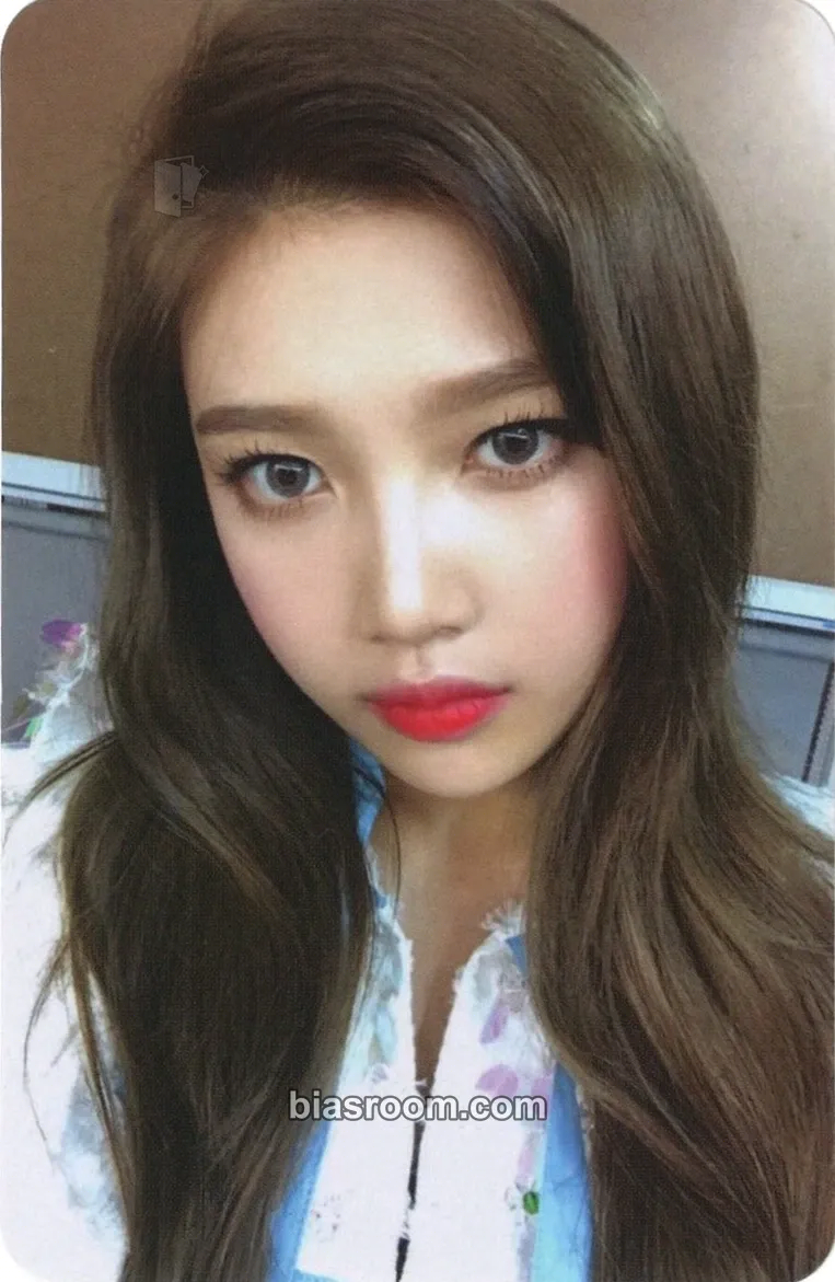 Joy Rookie Photocard - Red Velvet - Red Velvet K-pop photocard