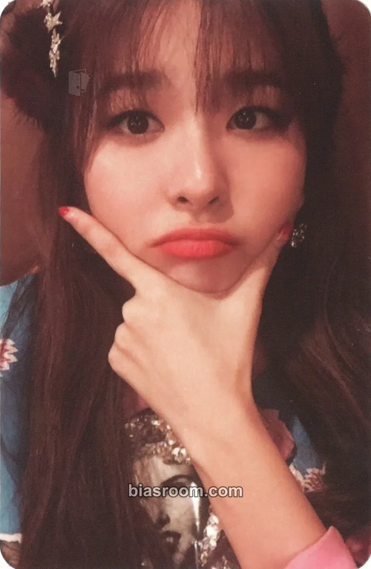Seulgi Rookie Photocard - Red Velvet - Red Velvet K-pop photocard