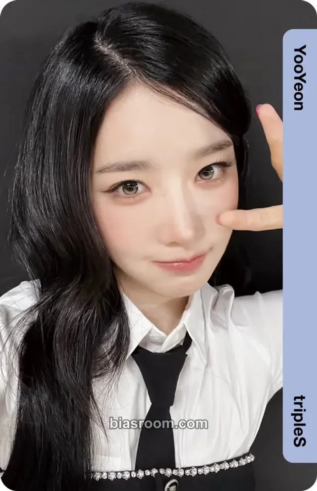 tripleS - Yooyeon - @% VIP Event AA353A 