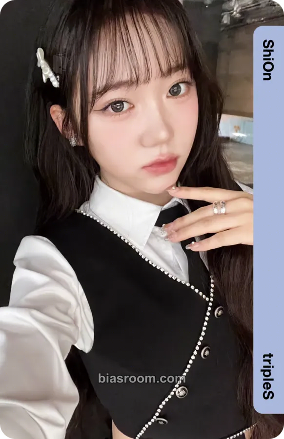 Shion tripleS 3rd World Tour: @% Photocard - tripleS - tripleS K-pop photocard