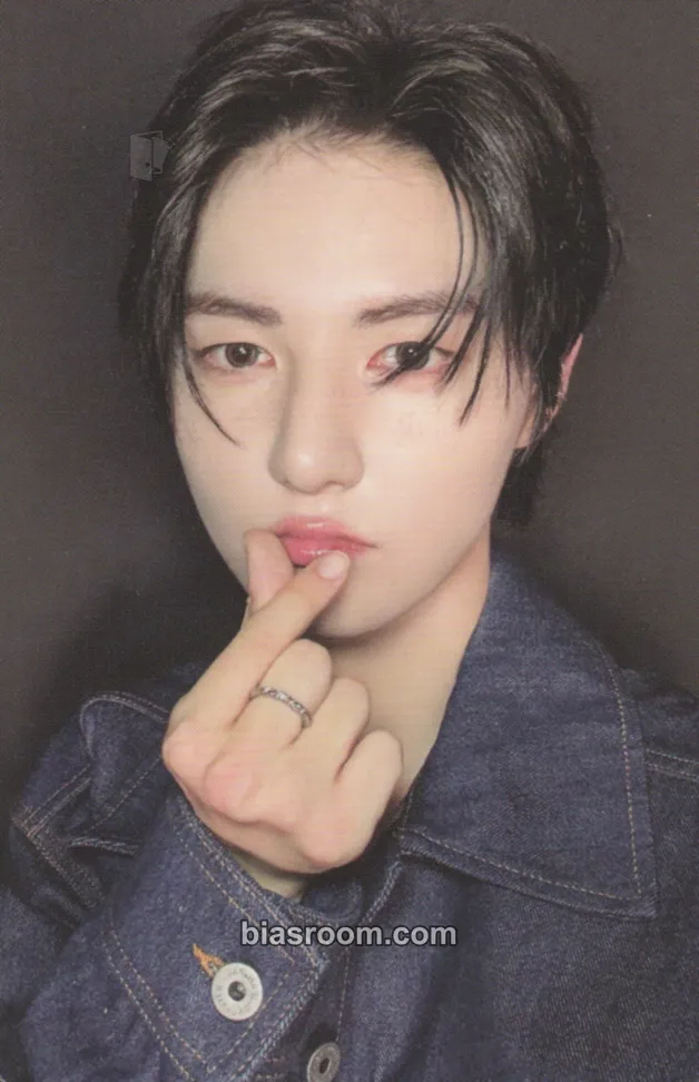 Seungmo ONE QUESTION Photocard - AMPERS&ONE - AMPERS&ONE K-pop photocard