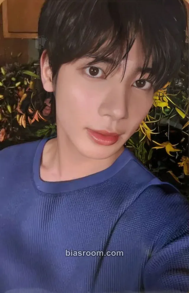 TOMORROW X TOGETHER - Taehyun - The Star Chapter: Sanctuary Album album photocard weverse albums ver.