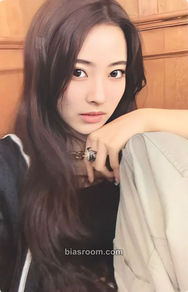Anna MY EYES OPEN VVIDE Photocard - MEOVV - MEOVV K-pop photocard