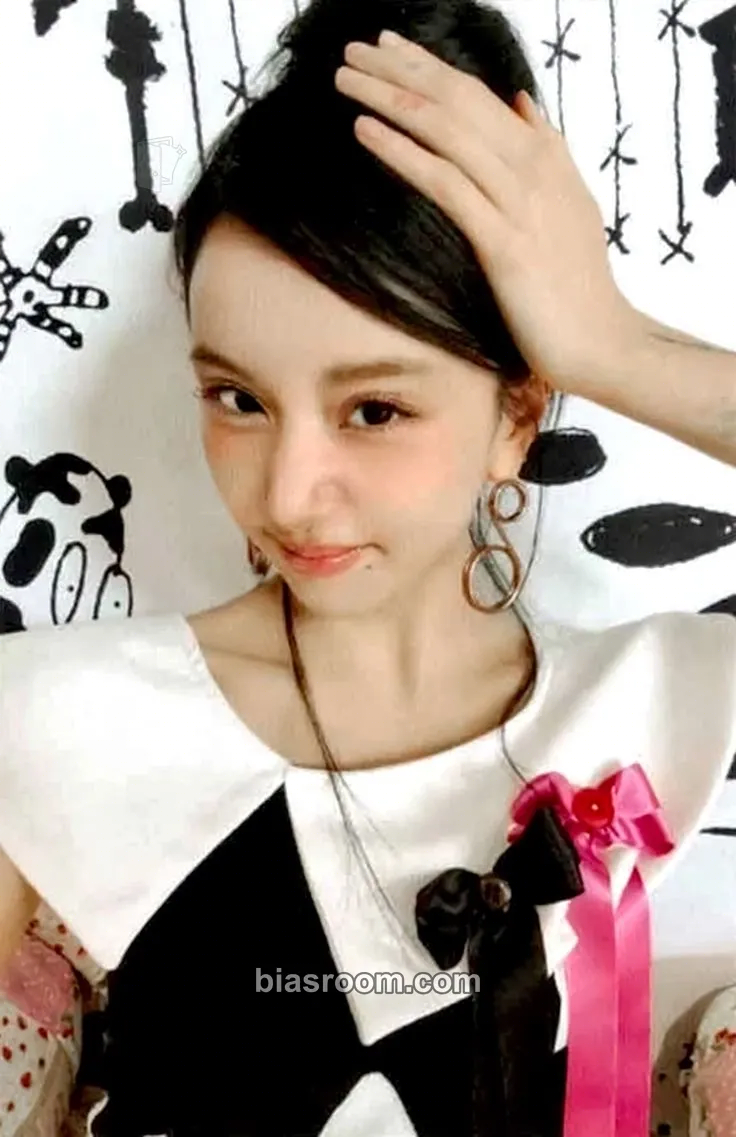 Chaeyoung LIL FANTASY Vol.1 Photocard - TWICE - TWICE K-pop photocard