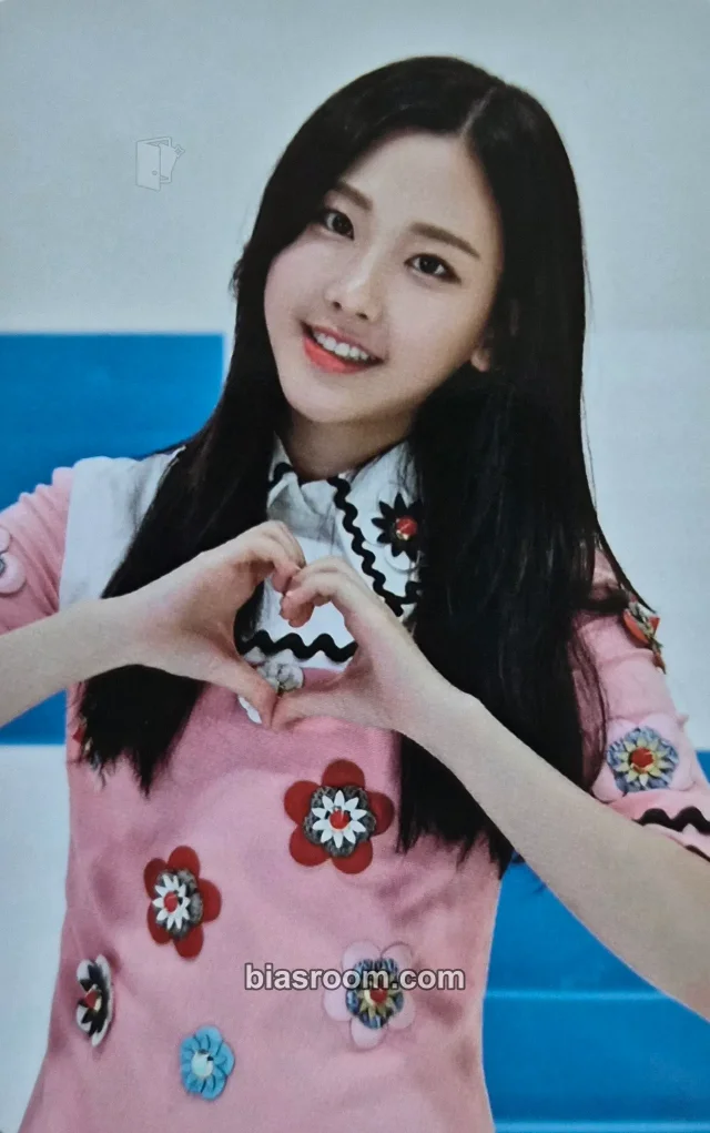 MOMOLAND - Nayun - Welcome to MOMOLAND Album album photocard