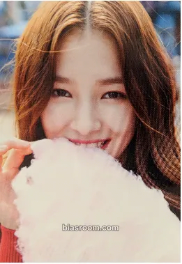 Nancy Wonderful Love Photocard - MOMOLAND - MOMOLAND K-pop photocard