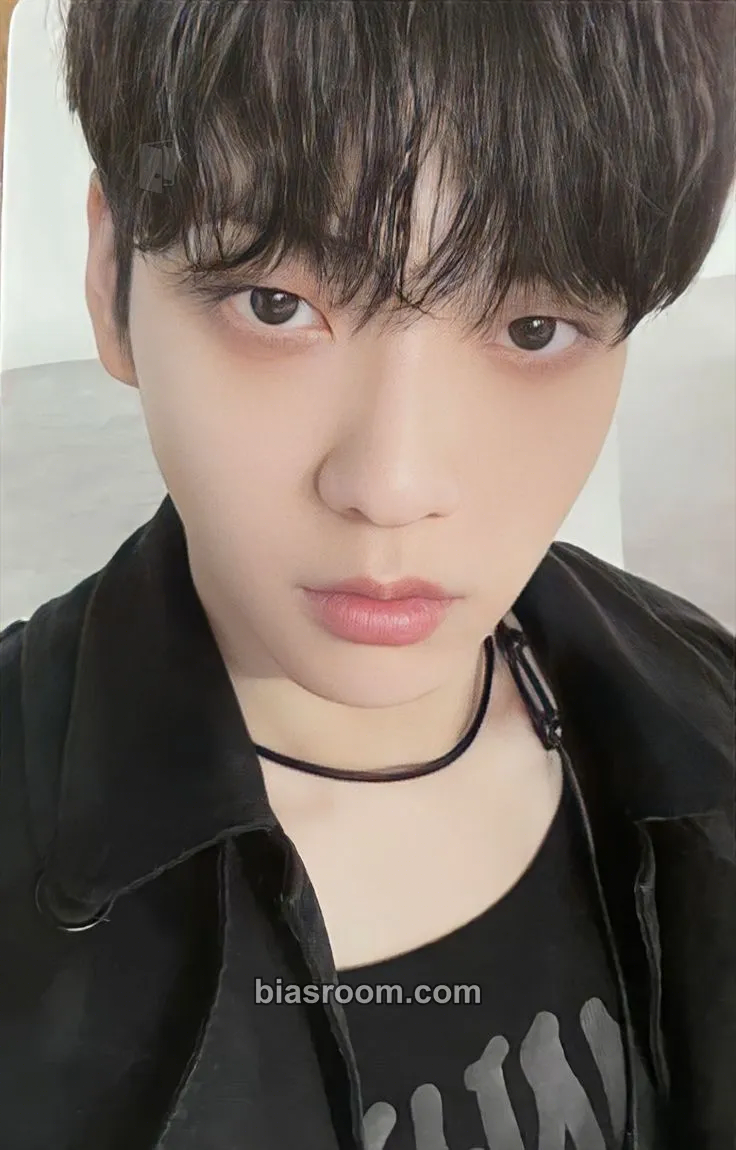 Soobin GOOD BOY GONE BAD Photocard - TOMORROW X TOGETHER - TOMORROW X TOGETHER K-pop photocard