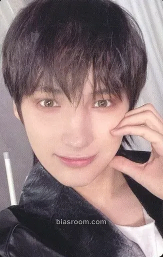 Huening Kai GOOD BOY GONE BAD Photocard - TOMORROW X TOGETHER - TOMORROW X TOGETHER K-pop photocard