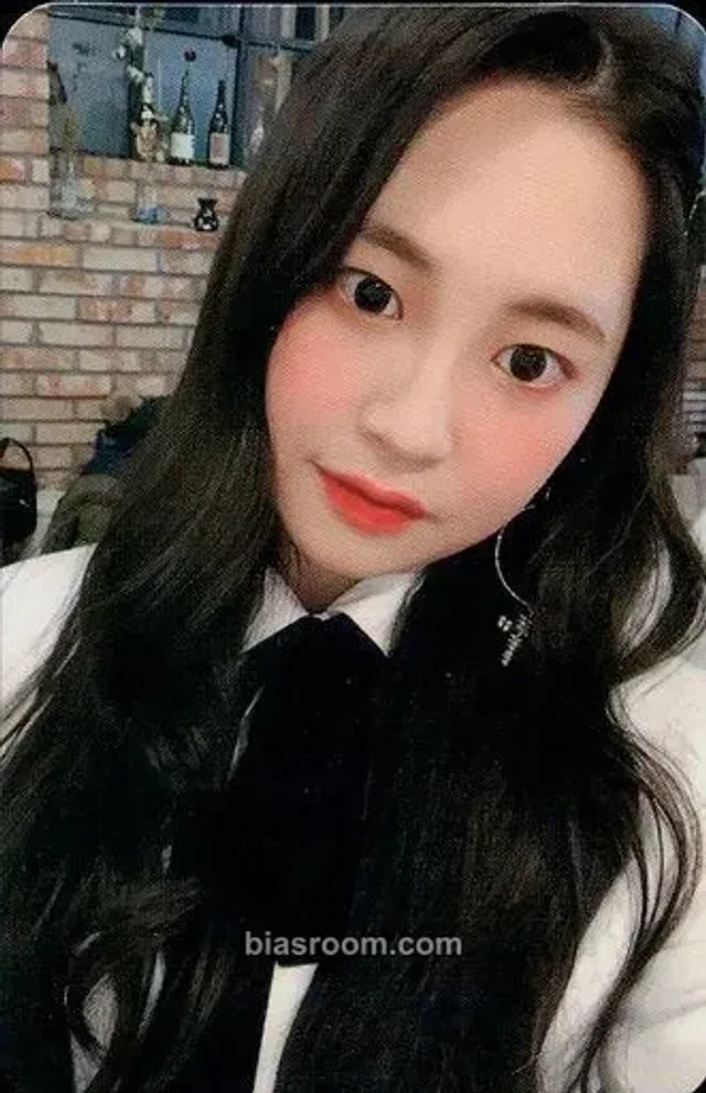 MOMOLAND - Taeha - Great! Album selfie version