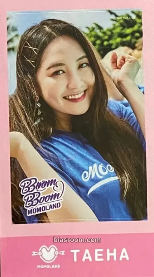 MOMOLAND - Taeha - MOMOLAND The Best ~Korean Ver.~ Album sticker