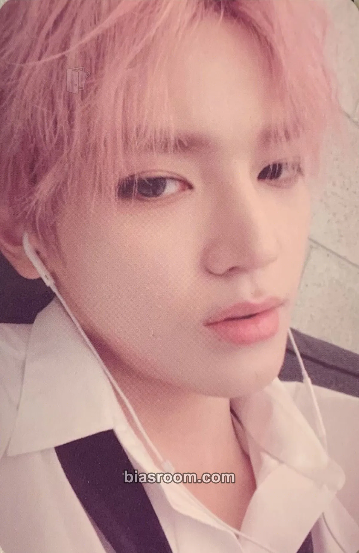 Taeyong Cherry Bomb Photocard - NCT 127 - NCT 127 K-pop photocard