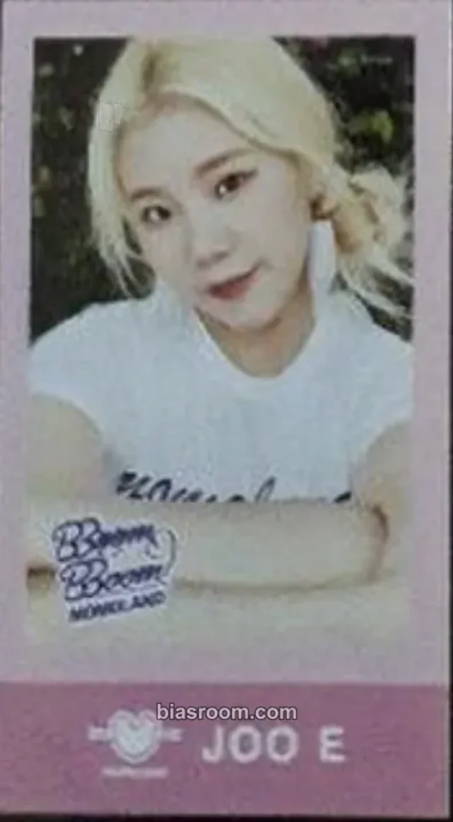 MOMOLAND - Jooe - MOMOLAND The Best ~Korean Ver.~ Album sticker