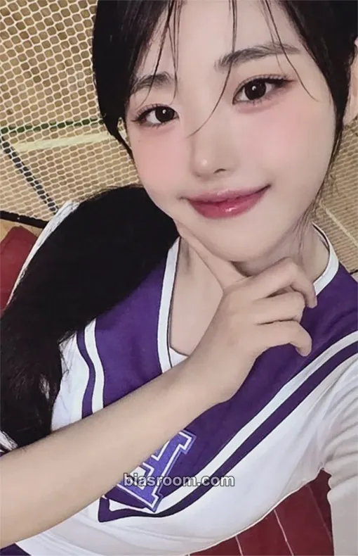 Hina Manito Photocard - QWER - QWER K-pop photocard