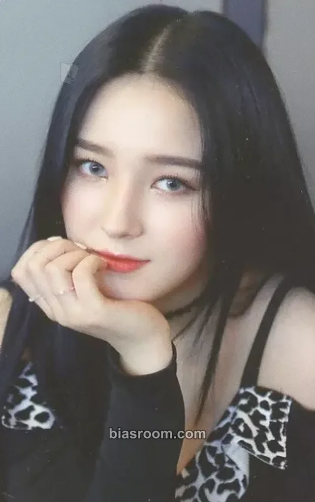 MOMOLAND - Nancy - Show Me Album