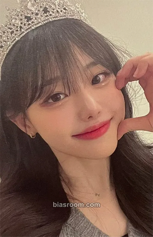 Hina Harmony From Discord Photocard - QWER - QWER K-pop photocard