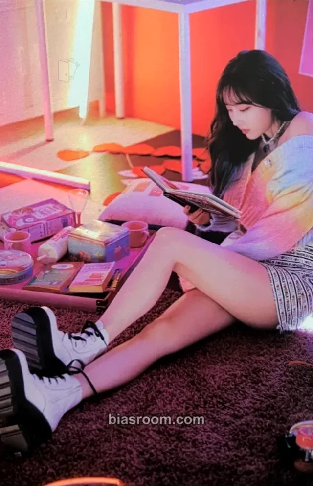 MOMOLAND - Nayun - Ready or Not Album