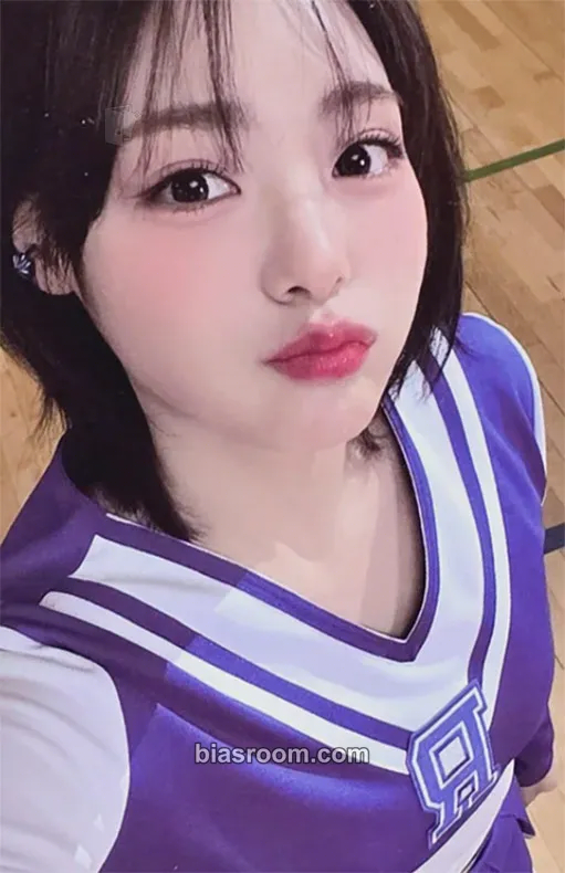 Siyeon Manito Photocard - QWER - QWER K-pop photocard