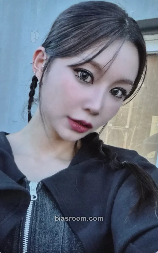 MOMOLAND - Hyebin - MOMOLAND - SPECIAL OFFICIAL MD [RODEO] (Trading Card) (Offline Fan Sign & Video Call Event) Everline Event