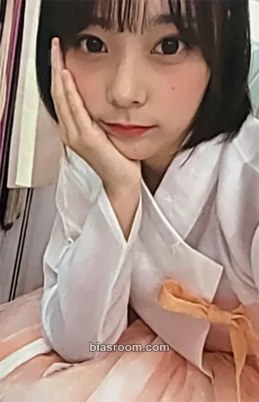 Siyeon Harmony From Discord Photocard - QWER - QWER K-pop photocard