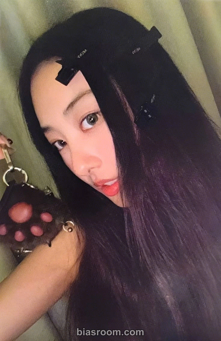 Gawon MY EYES OPEN VVIDE Photocard - MEOVV - MEOVV K-pop photocard