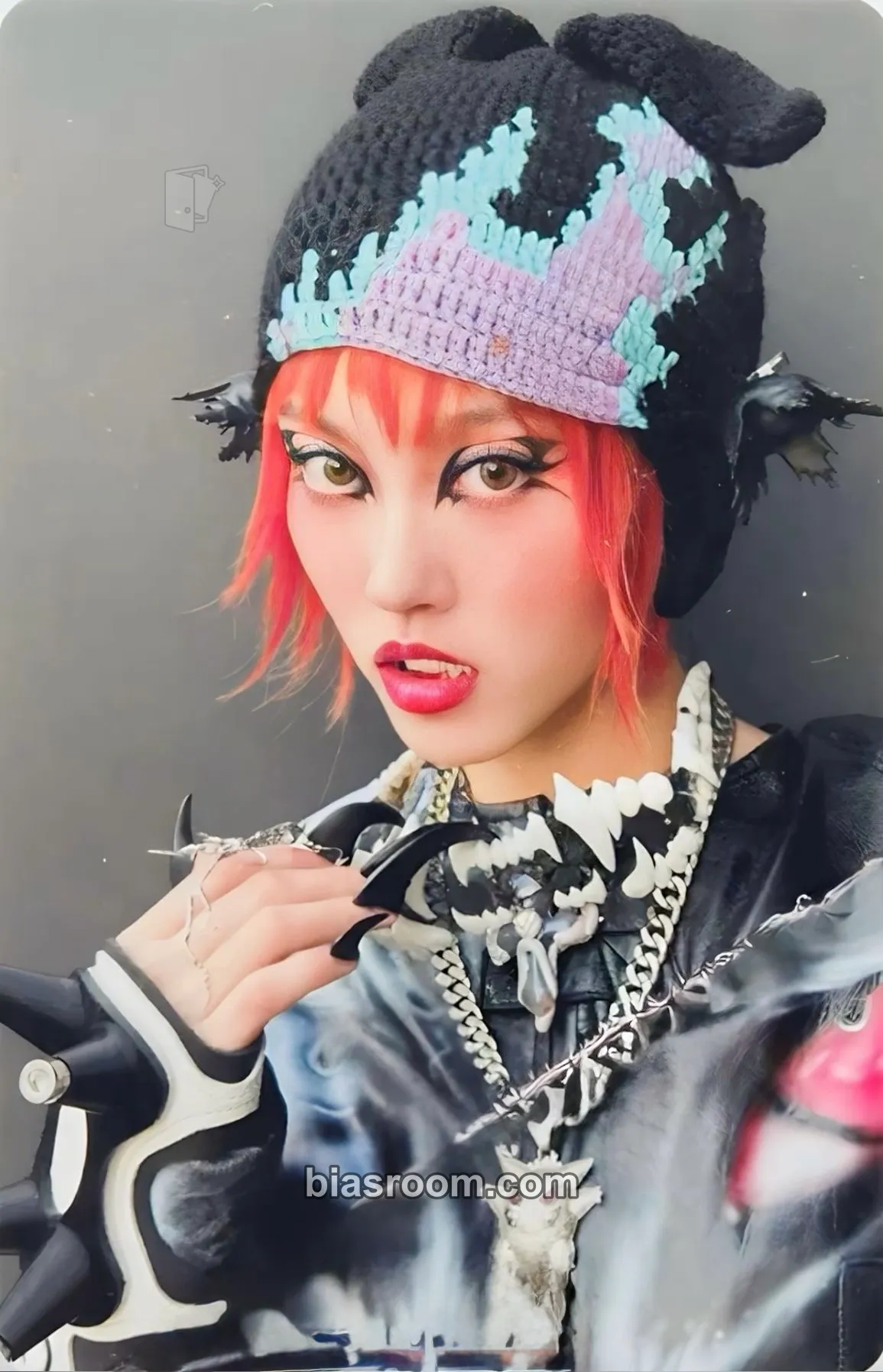 CHISA XG FIRST WORLD TOUR: THE FIRST HOWL Photocard - XG - XG K-pop photocard