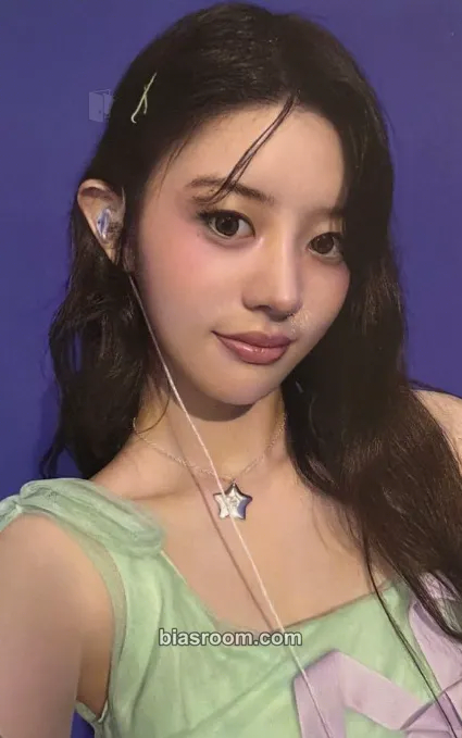 Minju bomb Photocard - ILLIT - ILLIT K-pop photocard