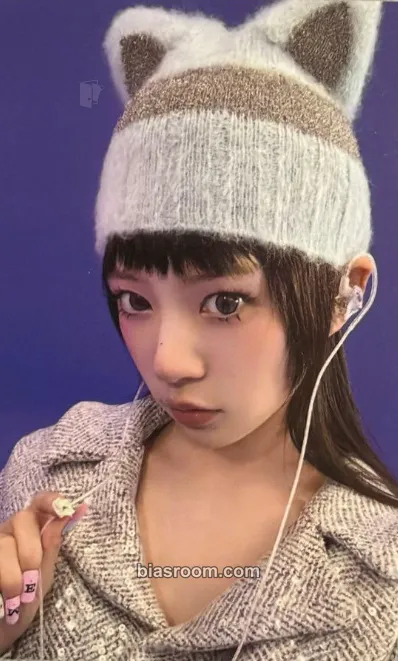Moka bomb Photocard - ILLIT - ILLIT K-pop photocard