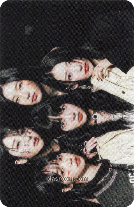 UNFORGIVEN Photocard - LE SSERAFIM - LE SSERAFIM K-pop photocard