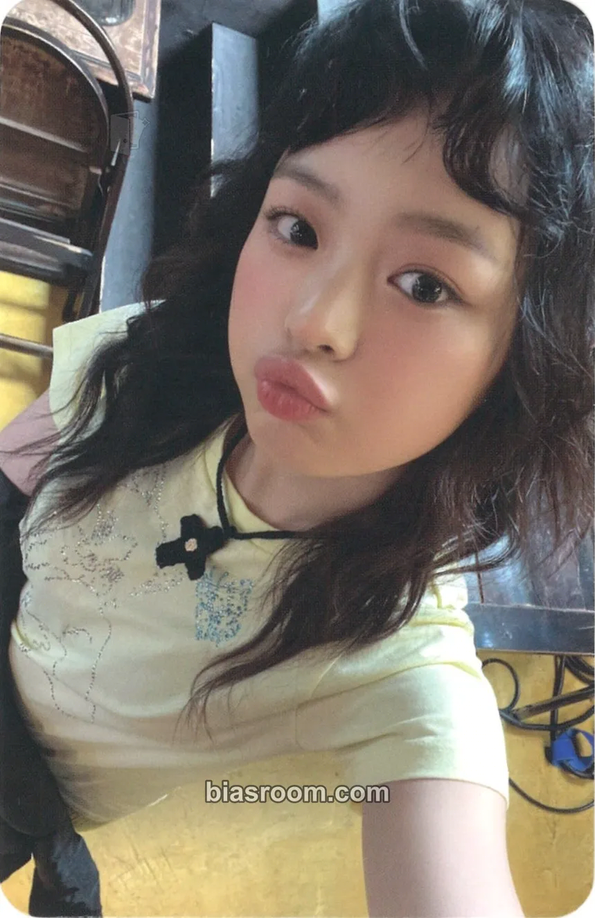 Hanni NewJeans 2nd EP “Get Up” Photocard - NewJeans - NewJeans K-pop photocard
