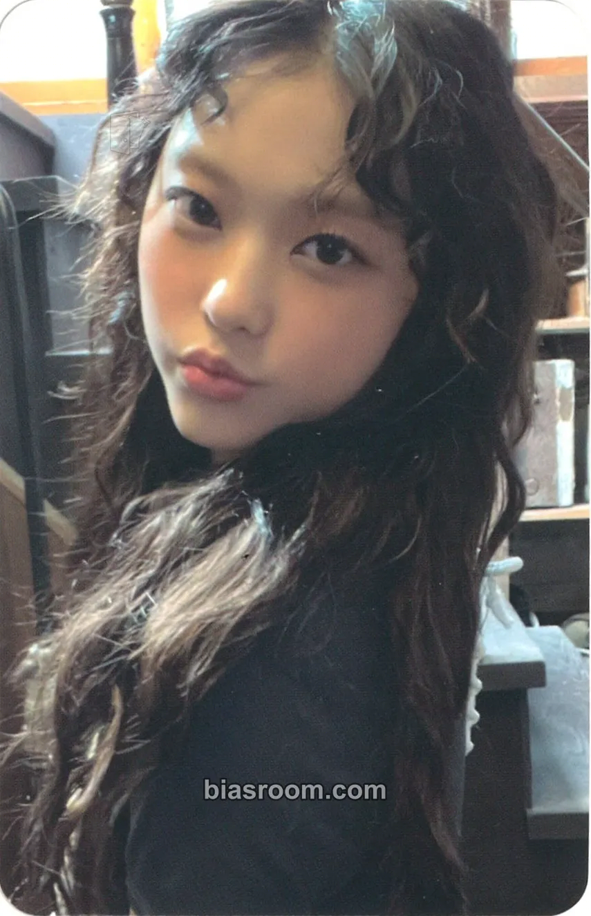 Haerin NewJeans 2nd EP “Get Up” Photocard - NewJeans - NewJeans K-pop photocard