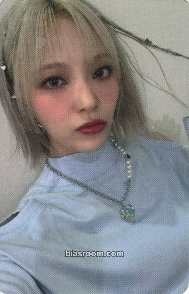 Moon Sua The Billage of Perception: Chapter Three Photocard - Billlie - Billlie K-pop photocard