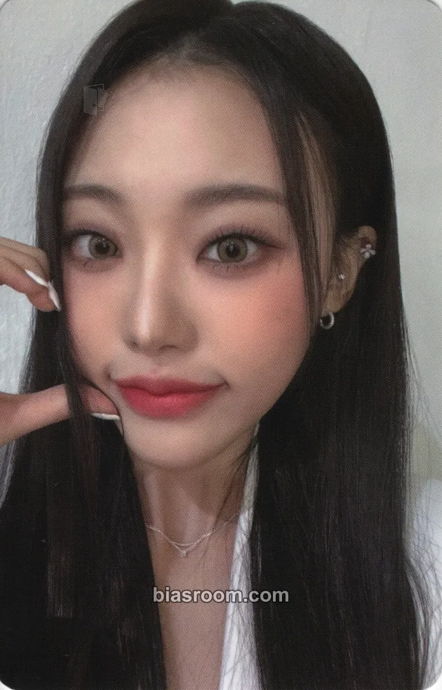 Sheon The Billage of Perception: Chapter Three Photocard - Billlie - Billlie K-pop photocard