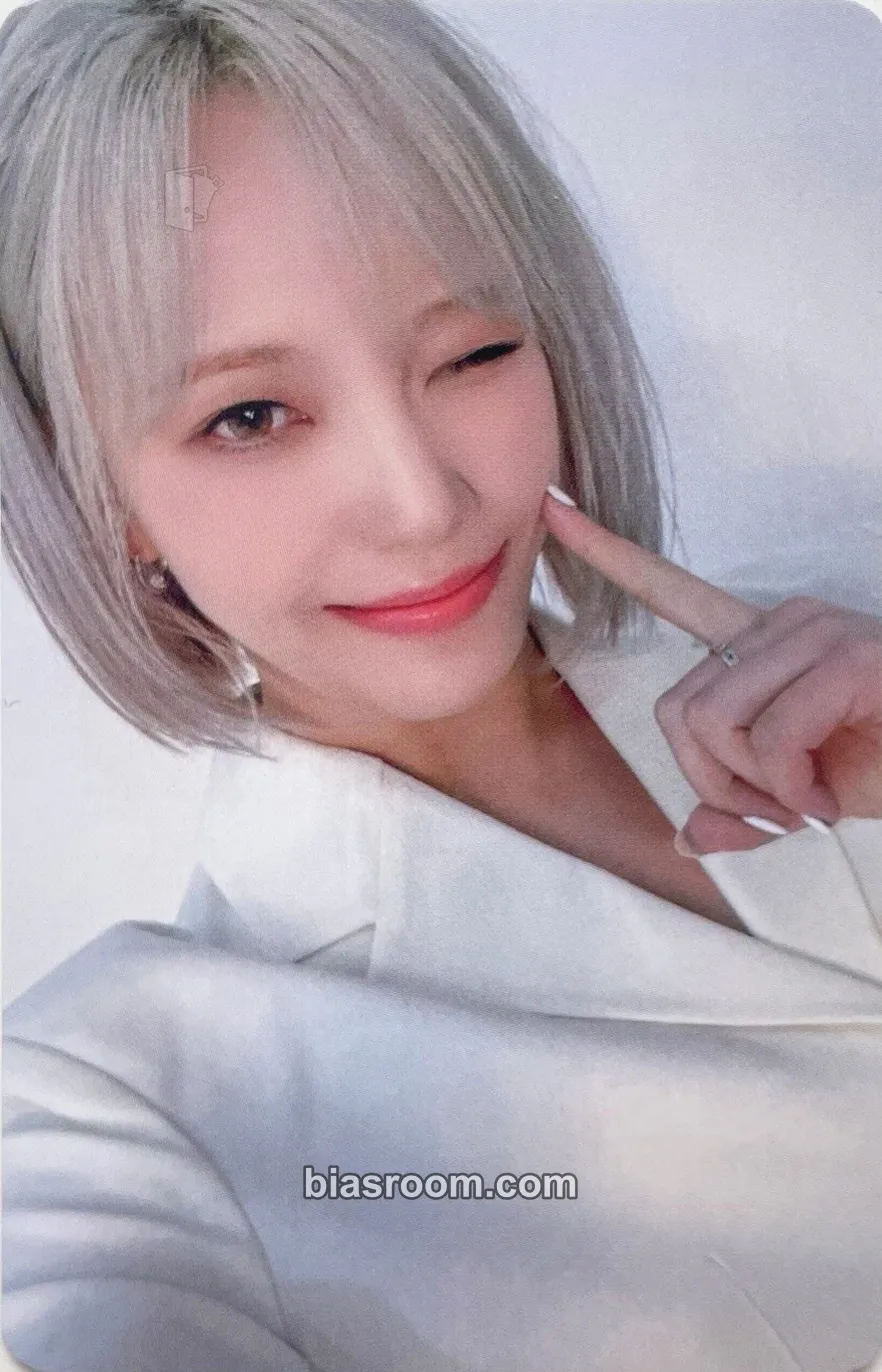 Moon Sua The Billage of Perception: Chapter Three Photocard - Billlie - Billlie K-pop photocard