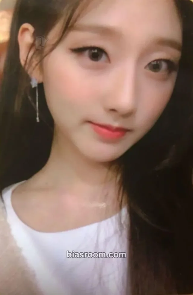 Lovelyz - Yein - Heal Album normal version album photocard