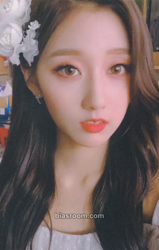 Yein Sanctuary Photocard - Lovelyz - Lovelyz K-pop photocard