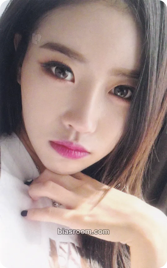 Mijoo 2019 Season's Greetings Photocard - Lovelyz - Lovelyz K-pop photocard