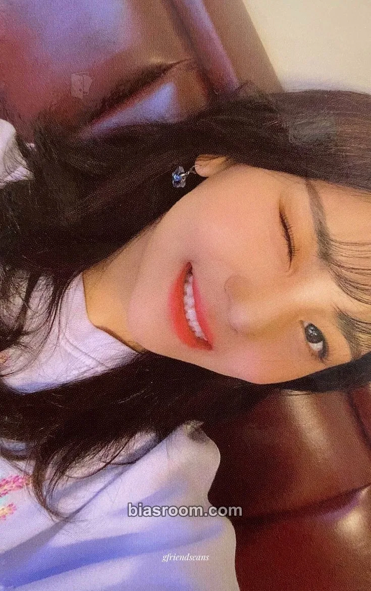 Umji 回: LABYRINTH Photocard - GFRIEND - GFRIEND K-pop photocard