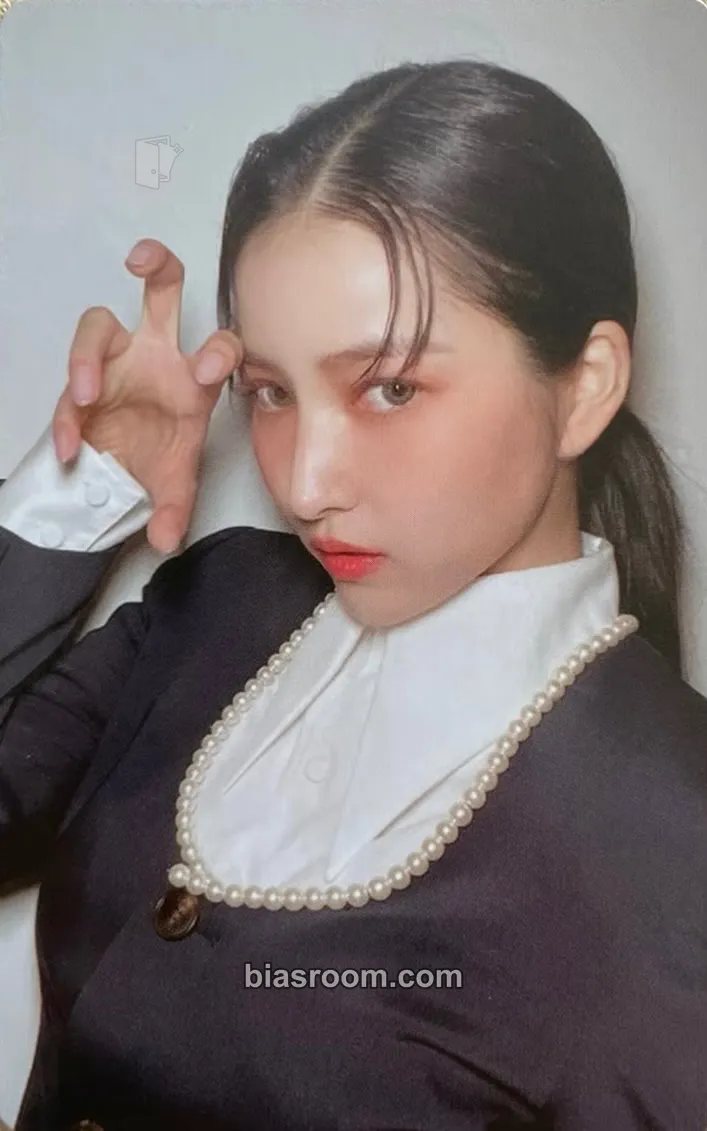 Sowon 回: Song of the Sirens Photocard - GFRIEND - GFRIEND K-pop photocard