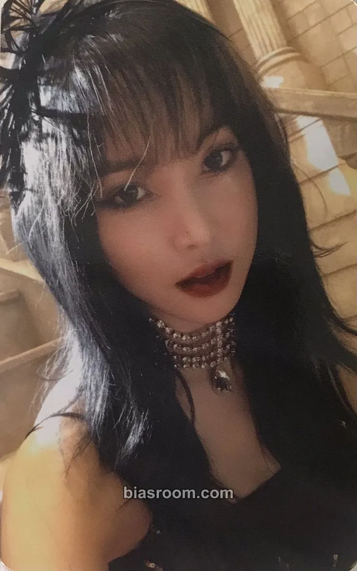 Yuju 回: Song of the Sirens Photocard - GFRIEND - GFRIEND K-pop photocard