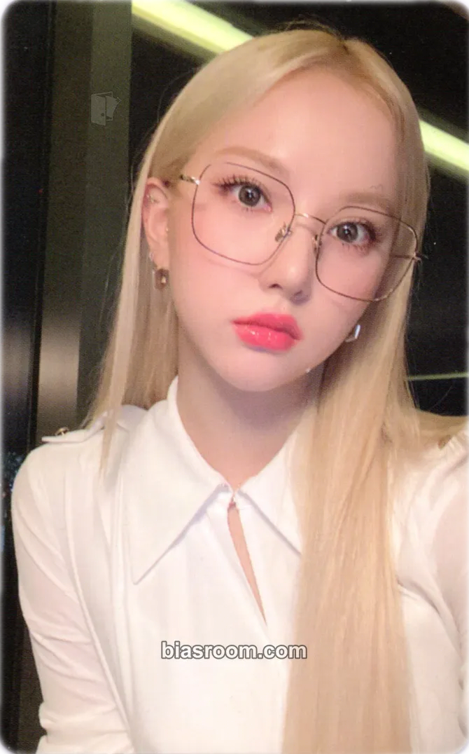 Eunha 回: Walpurgis Night Photocard - GFRIEND - GFRIEND K-pop photocard