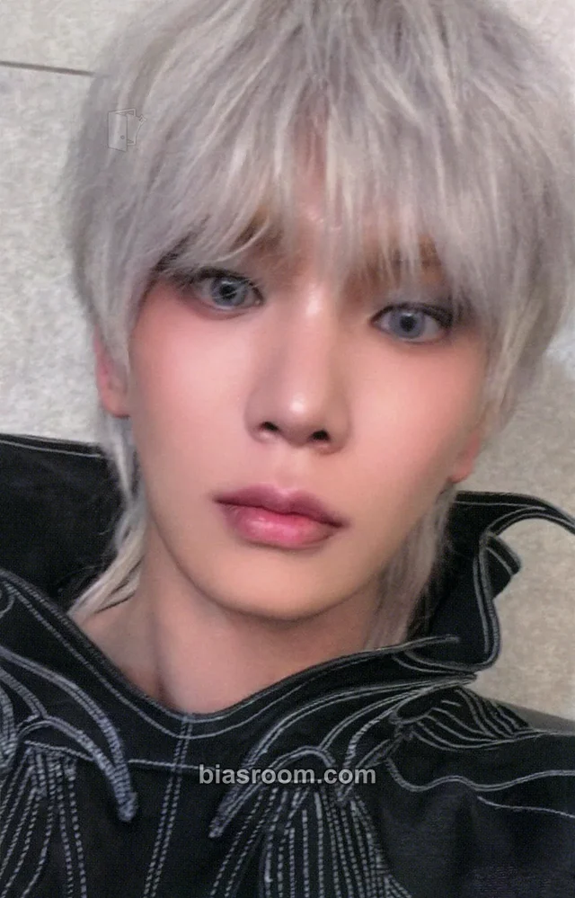 Key - HUNTER - The 3rd Album Album key album photocard monument version