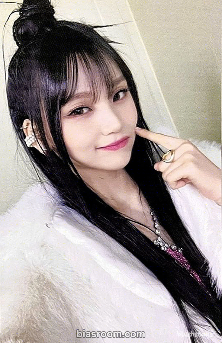 Umji Beam Of Prism Photocard - VIVIZ - VIVIZ K-pop photocard