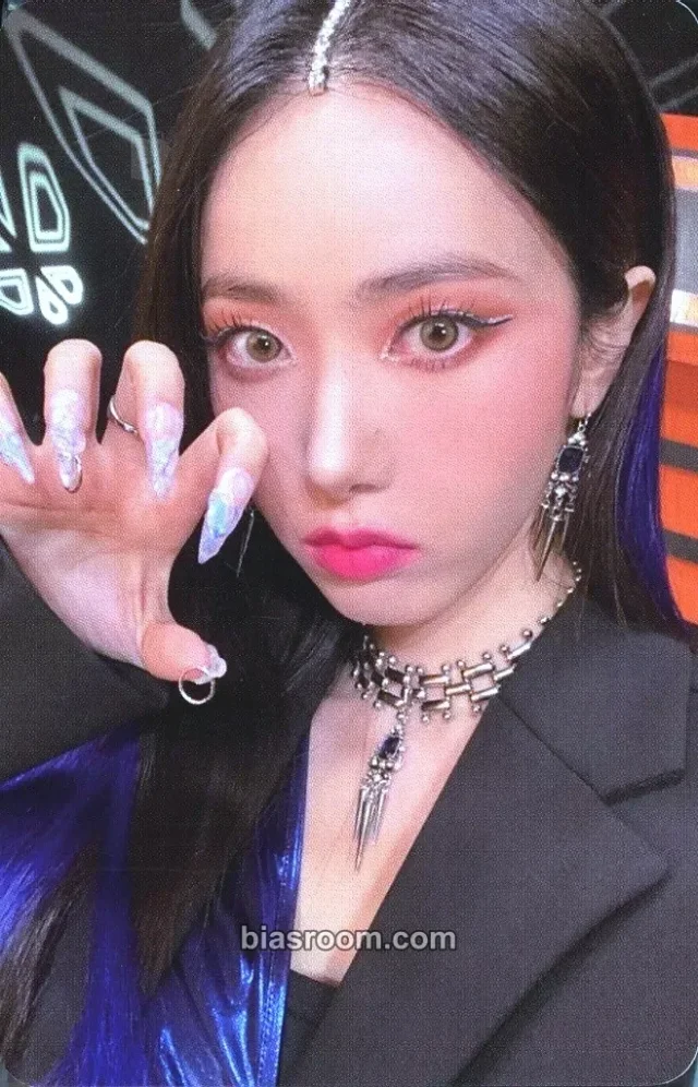 SinB VIVIZ Beam Of Prism K-pop photocard