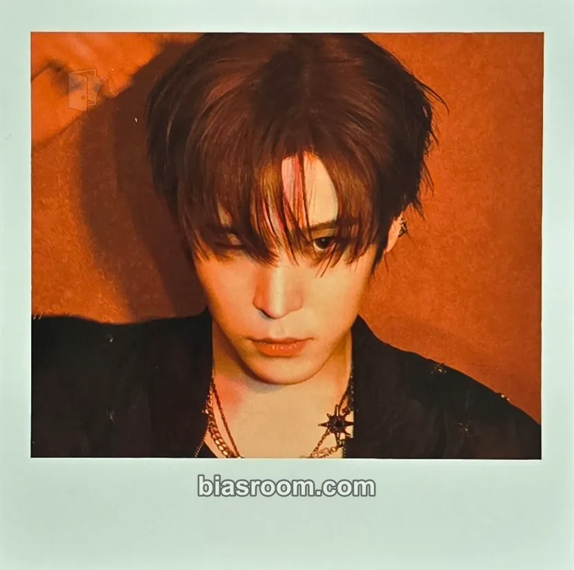 Yunho GOLDEN HOUR : Part.3 Photocard - ATEEZ - ATEEZ K-pop photocard