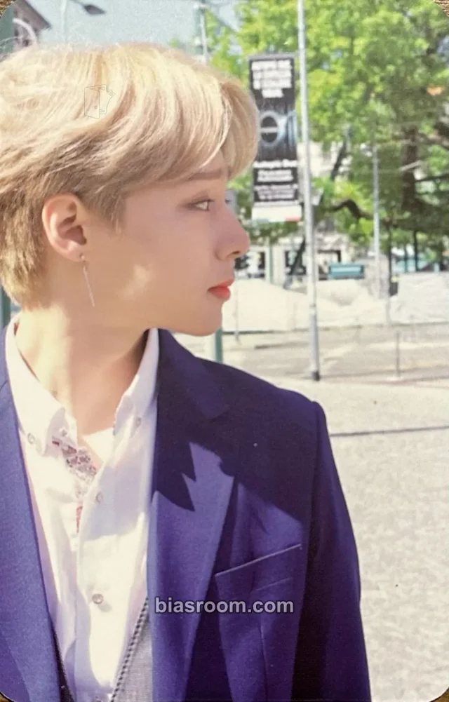 ONEUS - Hwanwoong - Twilight Album ONEUS Hwanwoong version A japanese album