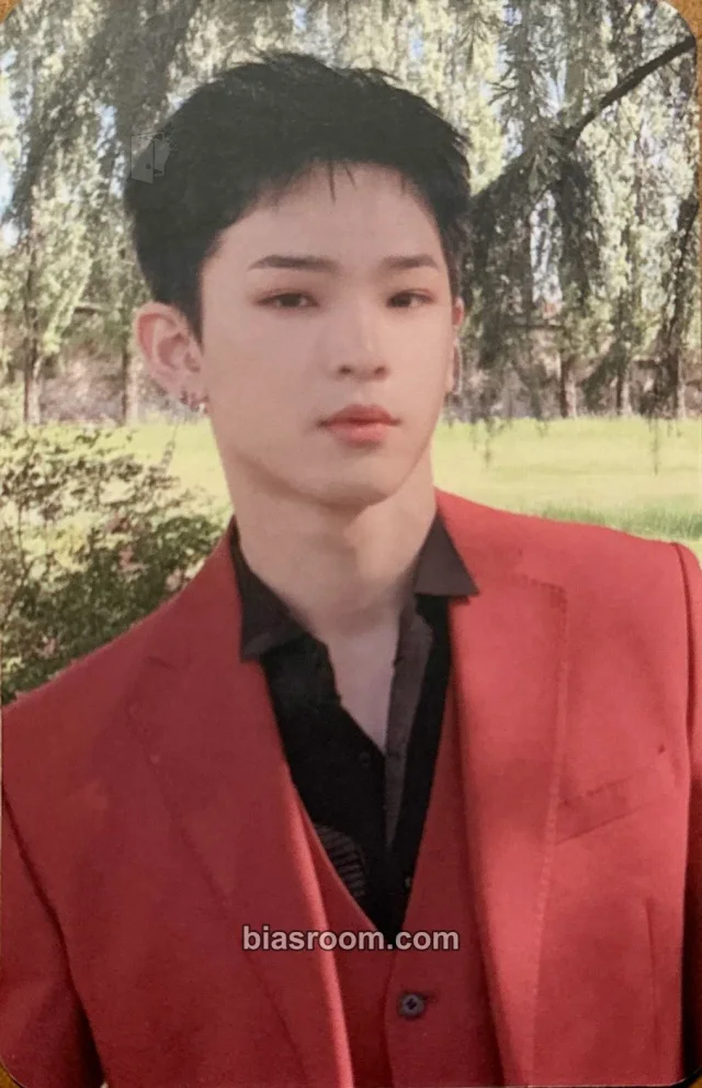 ONEUS - Leedo - Twilight Album ONEUS Leedo version A japanese album