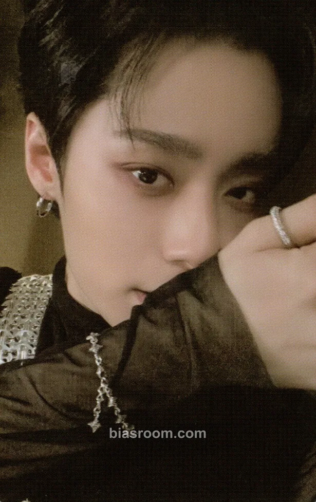 Hwanwoong MALUS Photocard - ONEUS - ONEUS K-pop photocard